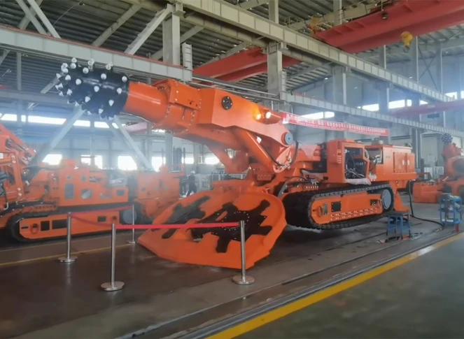 Jiamusi Coal Mine Machinery Co., Ltd｜Roadheader Under Running Test